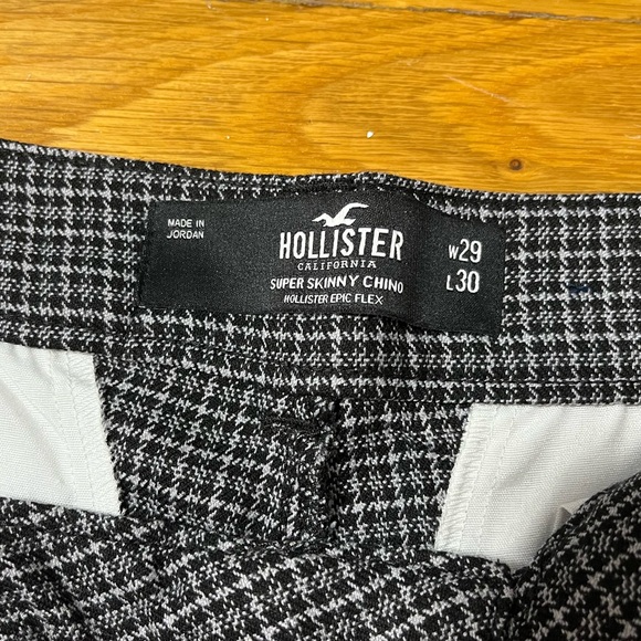 Hollister Super Skinny Chinos - Picture 4 of 4